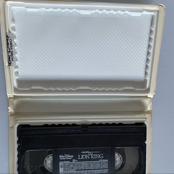 The Lion King Walt Disney Home Video Masterpiece Collection VHS Clam Shell 2977 - Picture 9 of 12